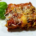Vegetarische lasagne met spinazie en courgette